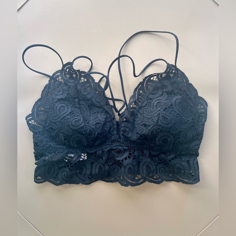 PINK Victoria's Secret Lace Strappy Bralette